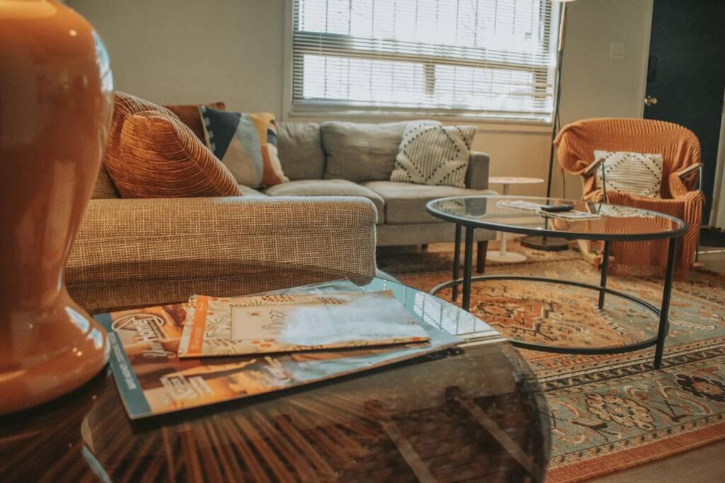 앨버커키 Casa Charleston-3Br-2Bath-Hot Tub-Pet Friendly-No Pet Fees! 빌라 외부 사진