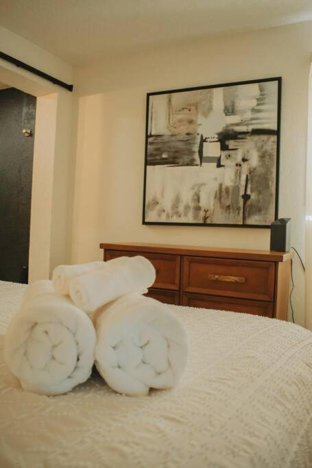 앨버커키 Casa Charleston-3Br-2Bath-Hot Tub-Pet Friendly-No Pet Fees! 빌라 외부 사진