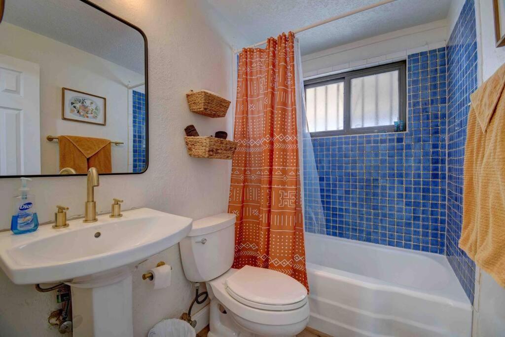 앨버커키 Casa Charleston-3Br-2Bath-Hot Tub-Pet Friendly-No Pet Fees! 빌라 외부 사진