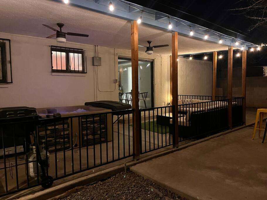 앨버커키 Casa Charleston-3Br-2Bath-Hot Tub-Pet Friendly-No Pet Fees! 빌라 외부 사진